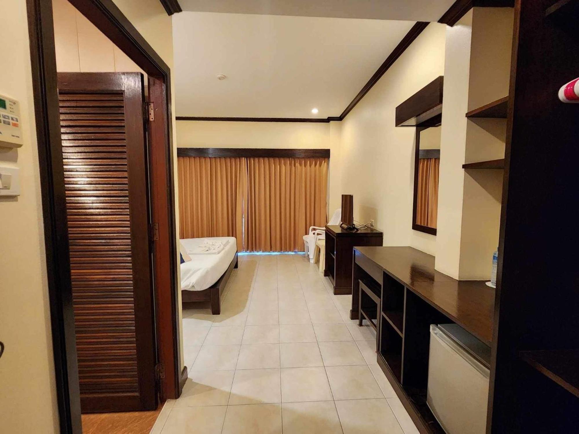 Baan Kingkeaw Thamdee Patong Hotel Exterior photo