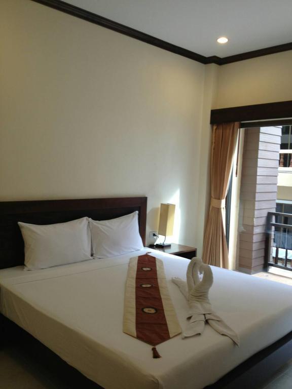 Baan Kingkeaw Thamdee Patong Hotel Exterior photo